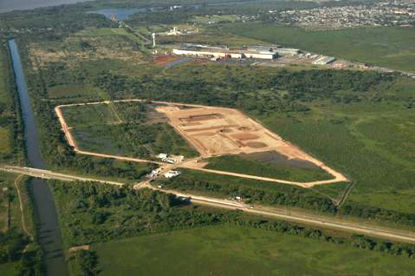 Usina termoeléctrica en construcción en Punta Lara