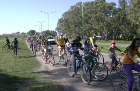 Bicicleteada vecinal contra la CEAMSE